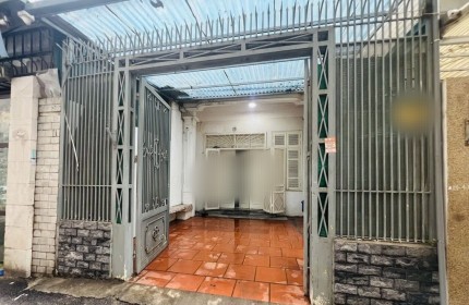 Cho thuê nhà ngõ ô tô làm văn phòng, KD online, ở GĐ phố Trường Chinh, 4 tầng, 80m2, 4N, 3 WC, Full nội thất